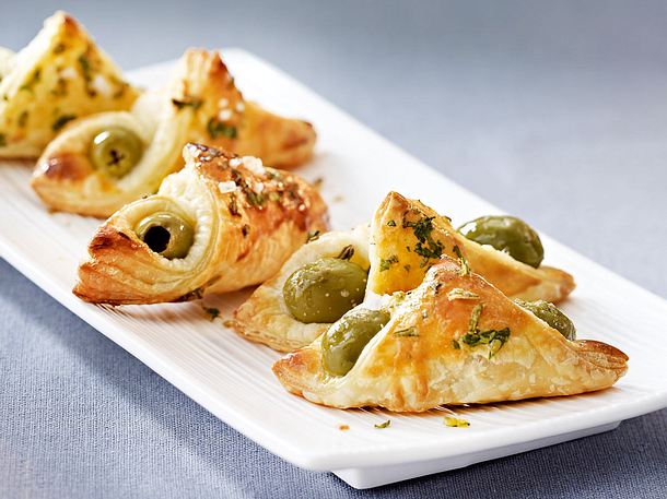 Oliventaschen mit Kräutern und Meersalz Rezept Oliventaschen mit Kräutern und Meersalz Rezept