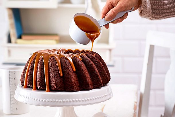 Oma Hildes Schoko Gugelhupf Mit Karamellguss Rezept Lecker