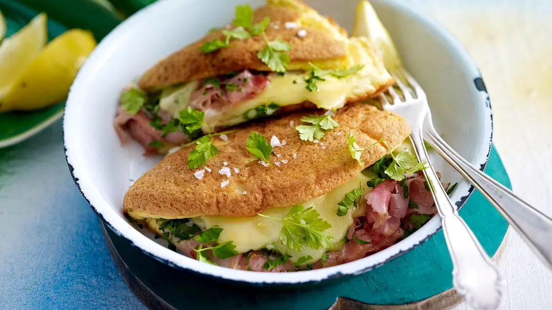 Omelett à la Cordon bleu Rezept - Foto: LECKER @ Bauer Media Group Omelett à la Cordon bleu Rezept - Foto: LECKER @ Bauer Media Group