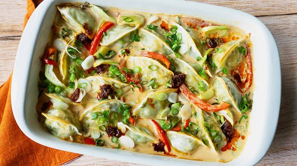 One-Pot-Gyoza mit crispy Chili-Öl - Foto: Manuela Trinh / Lecker.de