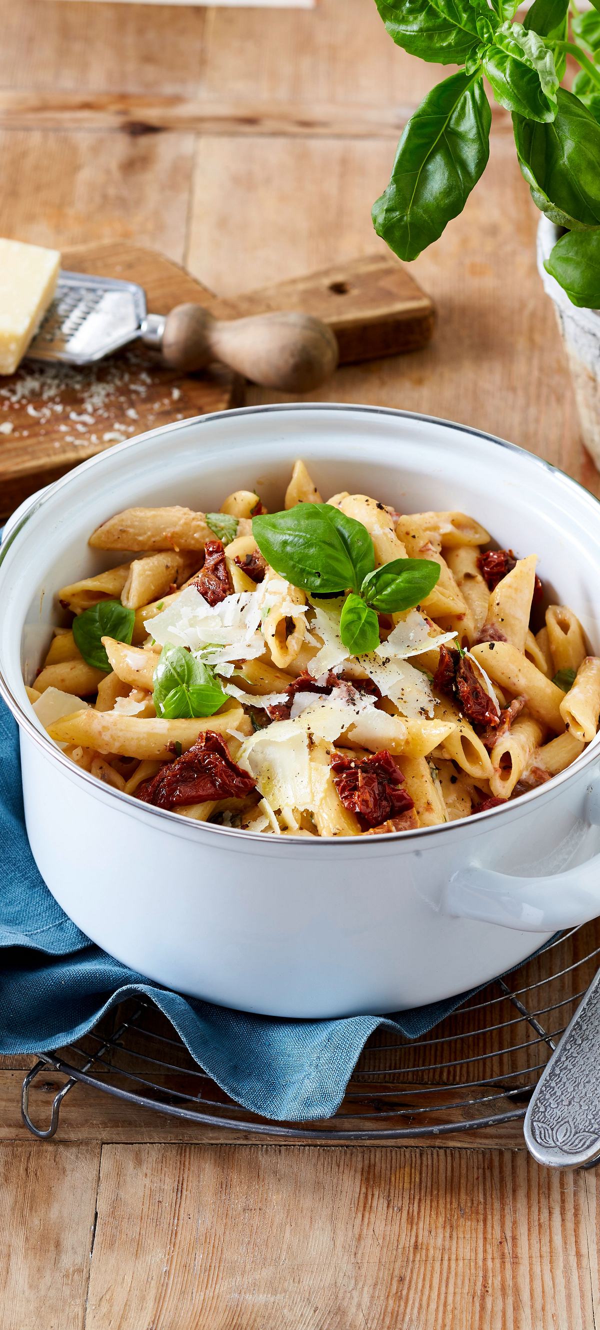 One Pot Pasta Caprese Rezept