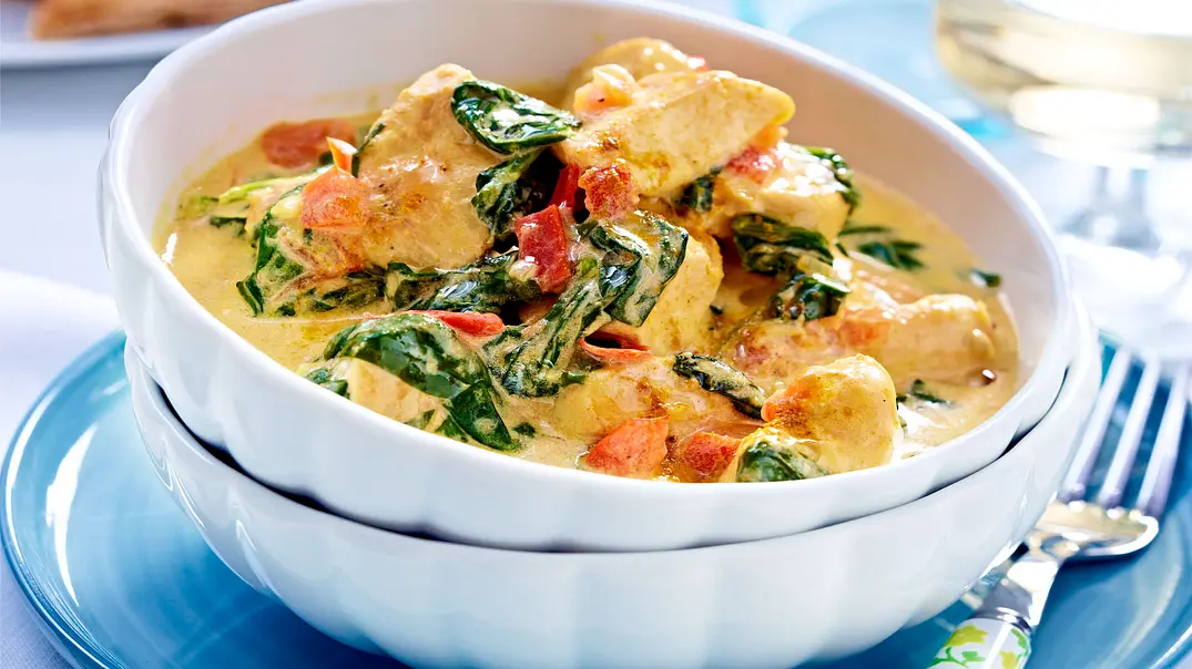 One-Pot-Wunder: Hähnchen-Curry Rezept - Foto: LECKER @ Bauer Media Group One-Pot-Wunder: Hähnchen-Curry Rezept - Foto: LECKER @ Bauer Media Group