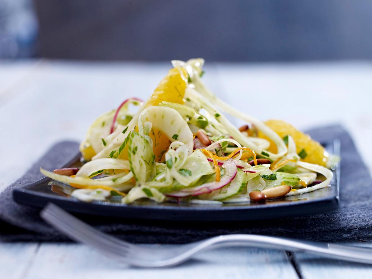 Orangen-Fenchel-Salat mit Honig-Senf-Vinaigrette Rezept