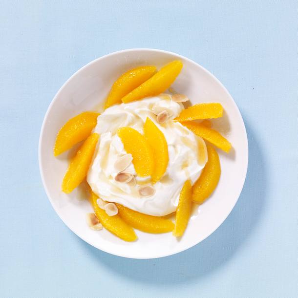 Orangen-Quark-Creme mit Mandeln Rezept