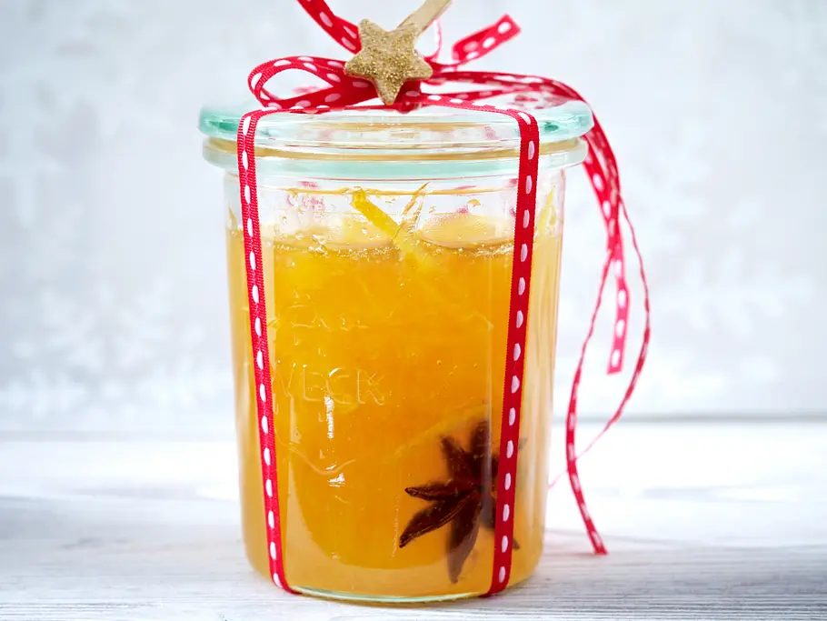 Orangen-Weihnachtsmarmelade Orangen-Weihnachtsmarmelade mit Sternanis