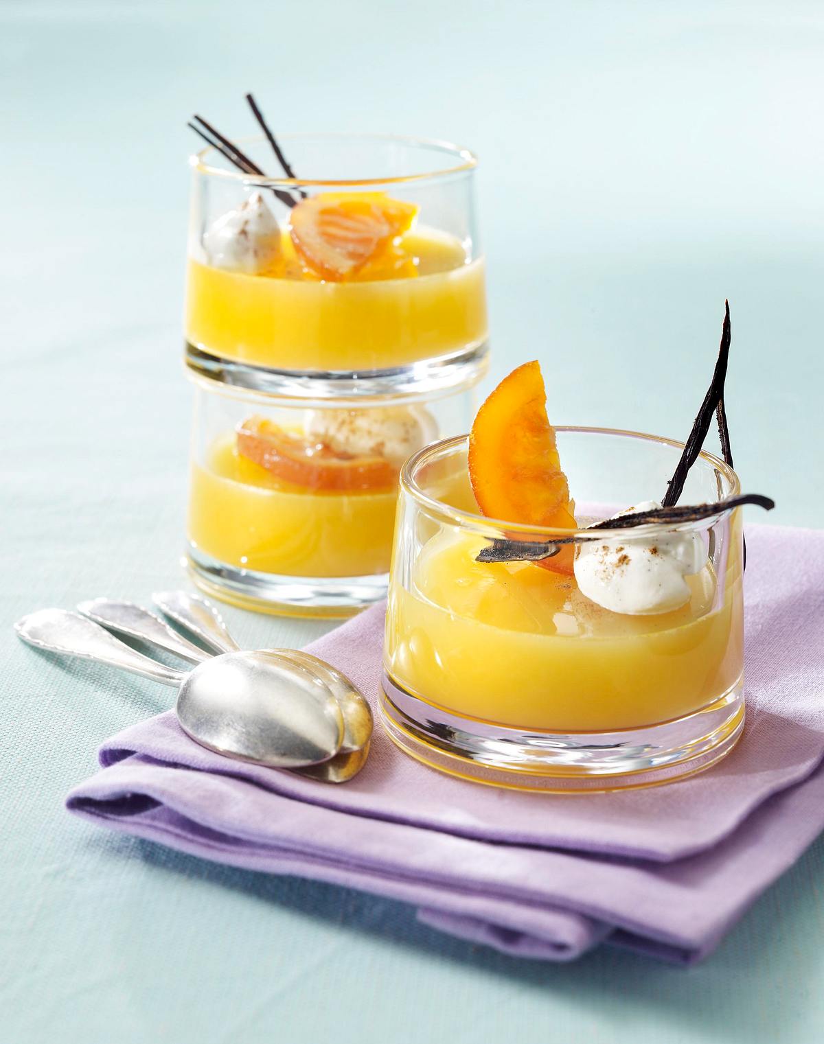 Orangenflammeri mit Vanilleschaum Rezept