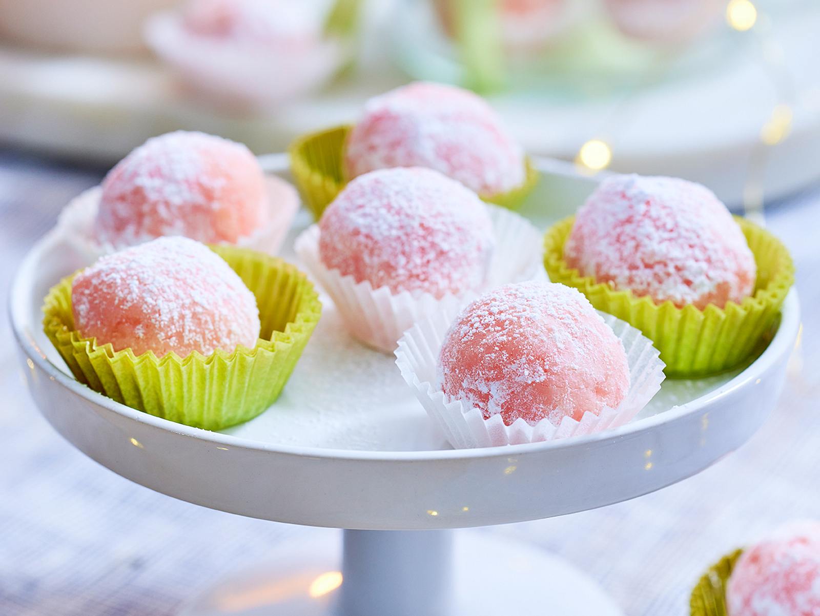 Zergehen auf der Zunge: Orangenkugeln zum Verschenken Rezept | LECKER