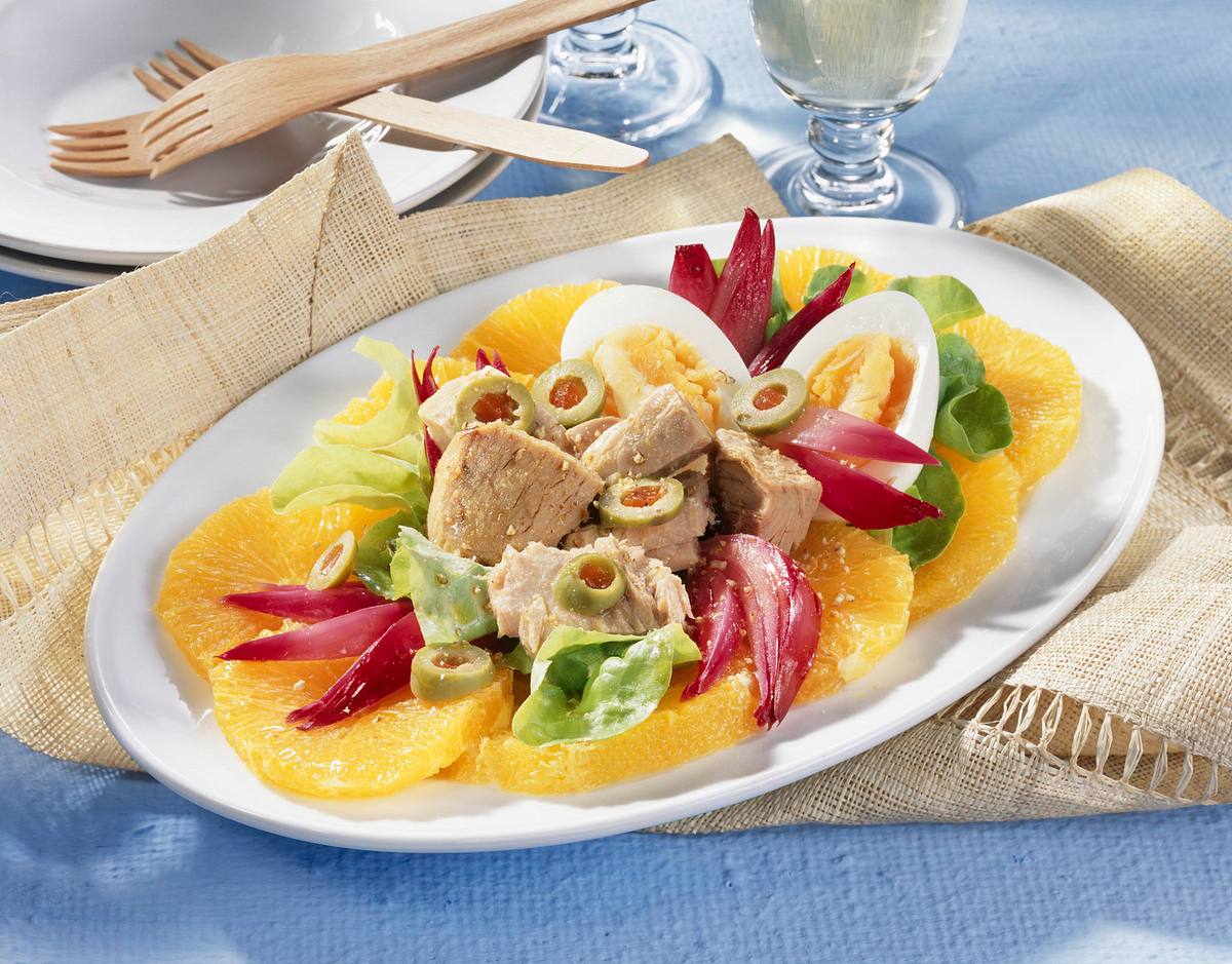 Orangensalat mit Thunfisch Rezept