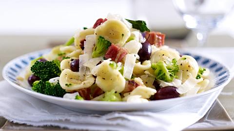 Orecchiette mit Broccoli und Pancetta Rezept - Foto: House of Food / Bauer Food Experts KG