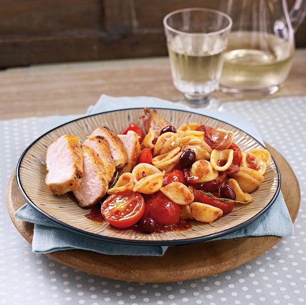 Orecchiette mit Hähnchen in Rotwein-Tomatensoße Rezept