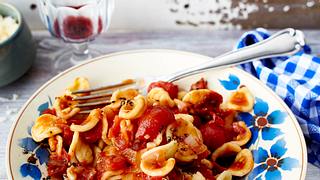 Orecchiette mit Sugo von dreierlei Tomaten Rezept - Foto: House of Food / Bauer Food Experts KG