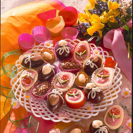 Ostereier mit Kirschcreme Rezept