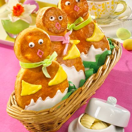 Osterküken aus Quark-Ölteig Rezept Osterküken aus Quark-Ölteig Rezept