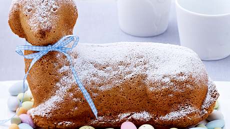 Osterlamm backen (Grundrezept) Rezept - Foto: House of Food / Bauer Food Experts KG