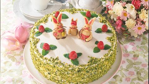 Ostertorte mit Himbeercreme Rezept - Foto: Klemme