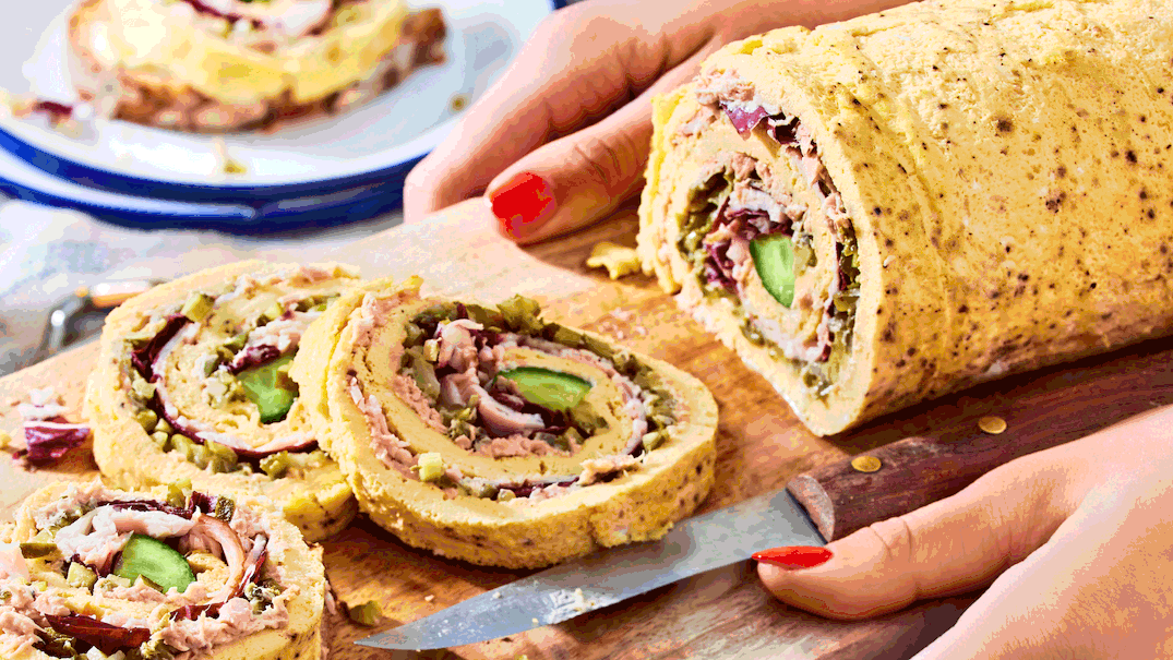 Outdoor-Omelett „Vitello tonnato“ Rezept - Foto: LECKER @ Bauer Media Group Outdoor-Omelett „Vitello tonnato“ Rezept - Foto: LECKER @ Bauer Media Group