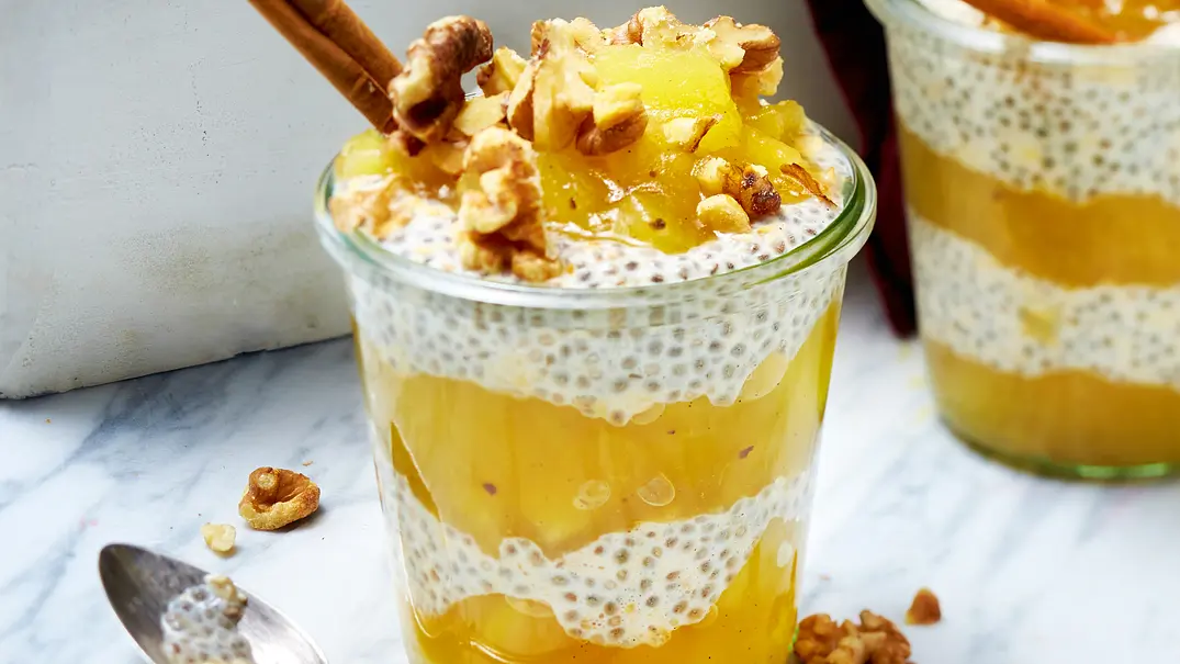 Overnight Oats mit Apfel-Konfitüre Rezept - Foto: LECKER @ Bauer Media Group Overnight Oats mit Apfel-Konfitüre Rezept - Foto: LECKER @ Bauer Media Group