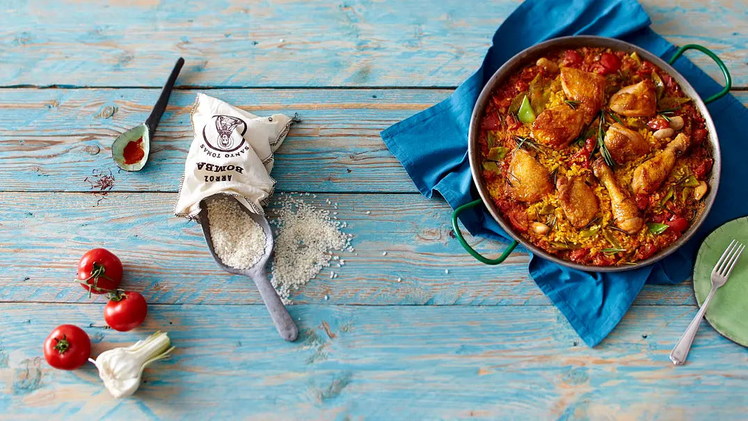 Paella valenciana Rezept - Foto: LECKER @ Bauer Media Group Paella valenciana Rezept - Foto: LECKER @ Bauer Media Group
