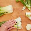 Pak Choi zubereiten: Pak Choi putzen und schneiden - Foto: House of Food / Bauer Food Experts KG