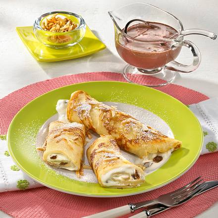 Palatschinken mit Rumrosinen Rezept Palatschinken mit Rumrosinen Rezept