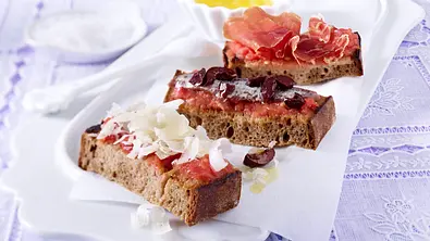 Pan con Tomate (Brot mit Tomatenpaste) Rezept - Foto: LECKER @ Bauer Media Group