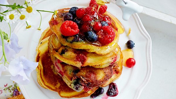 Pancakes mit Beeren Rezept - Foto: House of Food / Bauer Food Experts KG