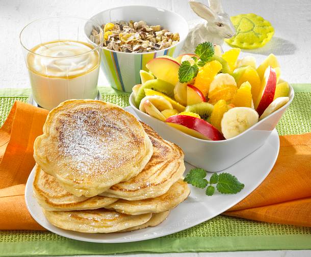 Pancakes mit Obstsalat Rezept Pancakes mit Obstsalat Rezept