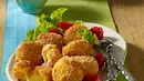 Panierte Mini-Babybels mit Dips Rezept - Foto: LECKER @ Bauer Media Group