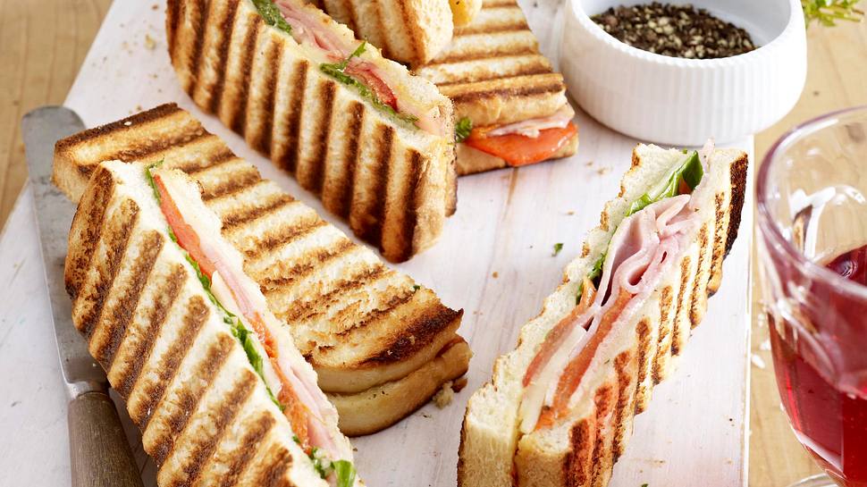 Panini mit Schinken und Paprika Rezept - Foto: House of Food / Bauer Food Experts KG