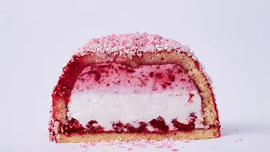 Panna-Cotta-Kuppeltorte Rezept - Foto: LECKER @ Bauer Media Group