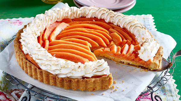 Papaya-Tarte mit Kokosraspel und Baiser Rezept - Foto: House of Food / Bauer Food Experts KG