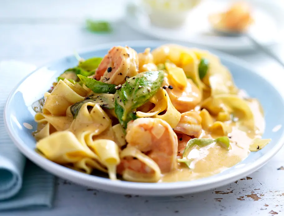 Pappardelle mit Garnelen in Cognacsoße Rezept Pappardelle mit Garnelen in Cognacsoße Rezept