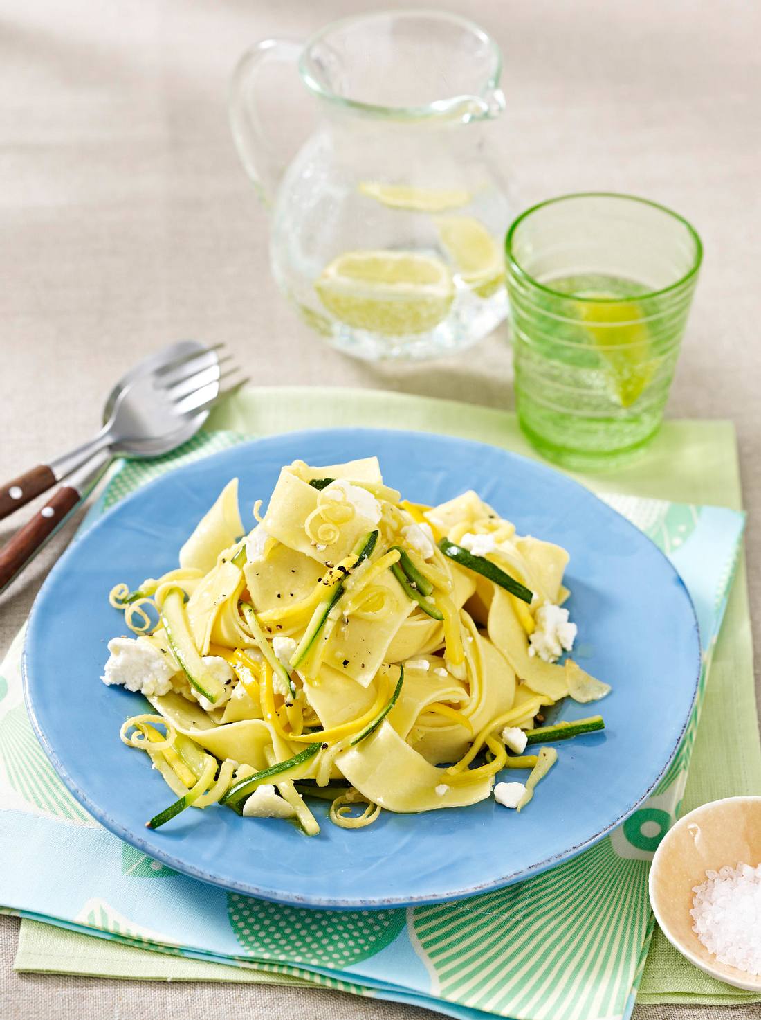 Pappardelle mit ZucchiniZitrone Soße Rezept LECKER