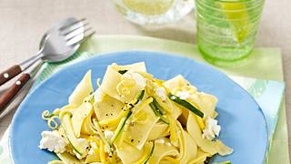 Pappardelle mit Zucchini-Zitrone Soße Rezept - Foto: Stellmach, Peter