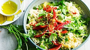 Paprika-Couscous als Turbo-Salat Rezept - Foto: LECKER @ Bauer Media Group Paprika-Couscous als Turbo-Salat Rezept - Foto: LECKER @ Bauer Media Group