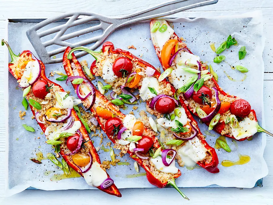 Paprika-Kanus à la Caprese Rezept Paprika-Kanus à la Caprese Rezept