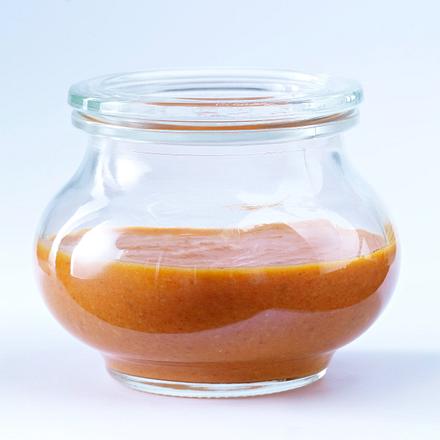 Paprika-Mandel-Pesto mit Chili Rezept Paprika-Mandel-Pesto mit Chili Rezept