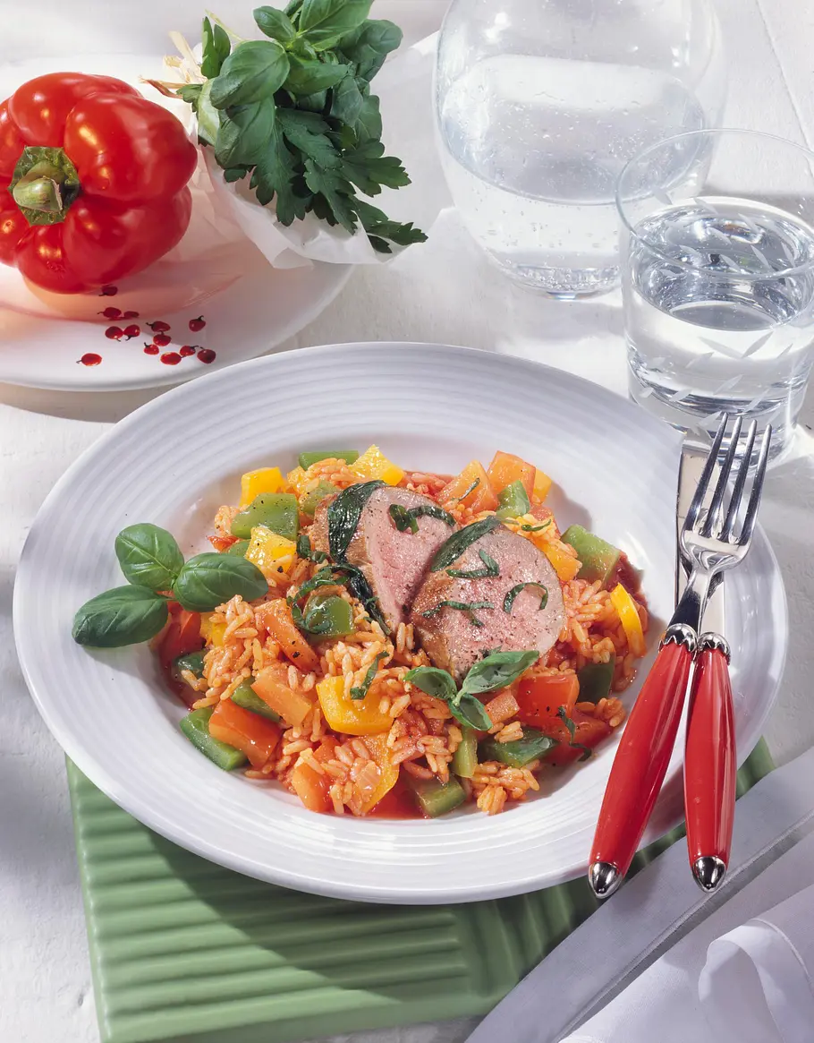 Paprika-Reis mit Schweinefilet Rezept Paprika-Reis mit Schweinefilet Rezept