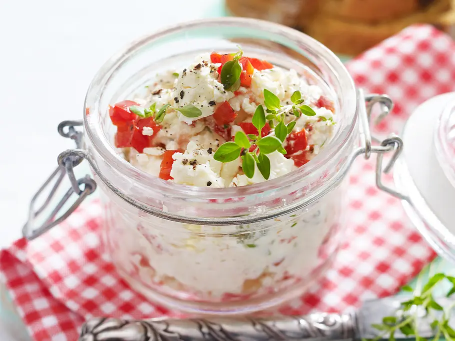 Paprika-Schafskäse-Aufstrich Rezept Paprika-Schafskäse-Aufstrich Rezept