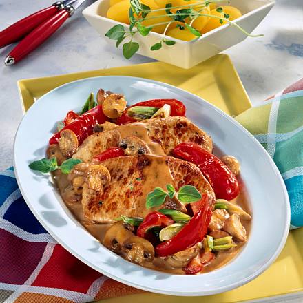 Paprika-Schnitzel mit Champignons Rezept Paprika-Schnitzel mit Champignons Rezept
