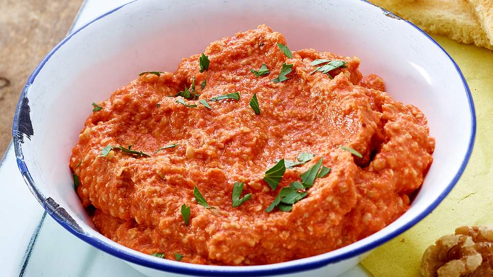 Paprika-Walnuss-Aufstrich - Foto: House of Food / Bauer Food Experts KG
