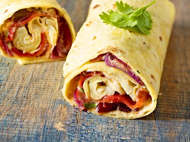 Paprika-Wrap mit Hummus Rezept Paprika-Wrap mit Hummus Rezept