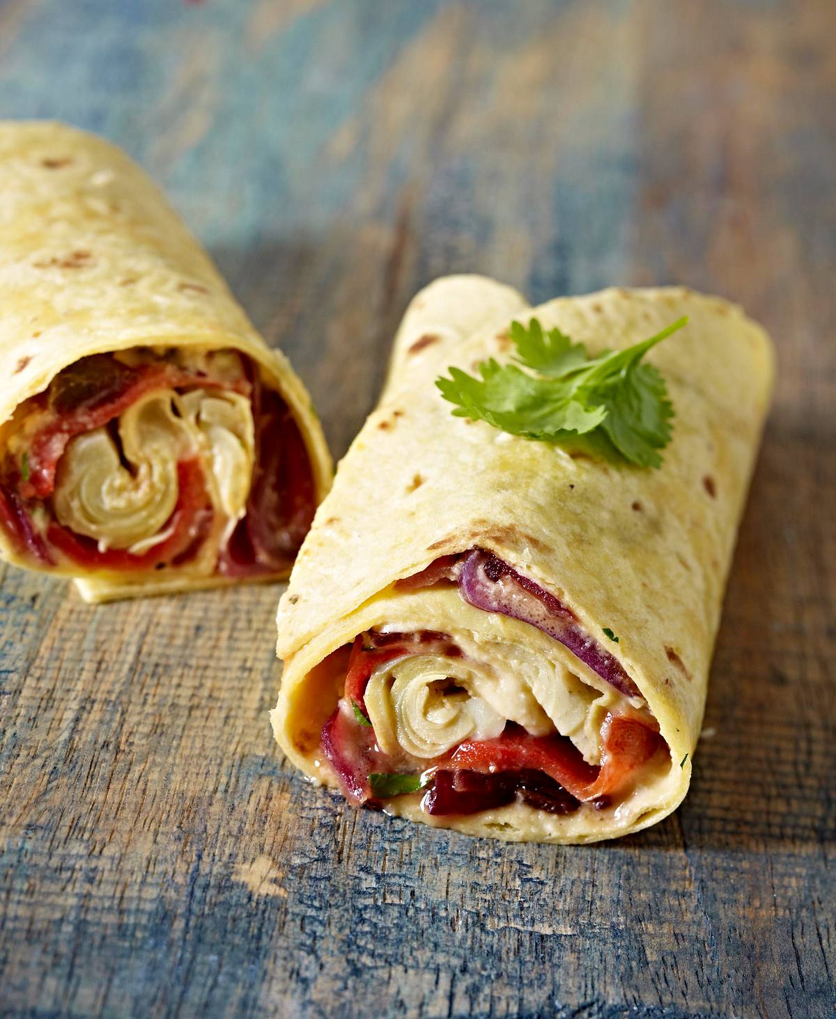 Paprika-Wrap mit Hummus Rezept