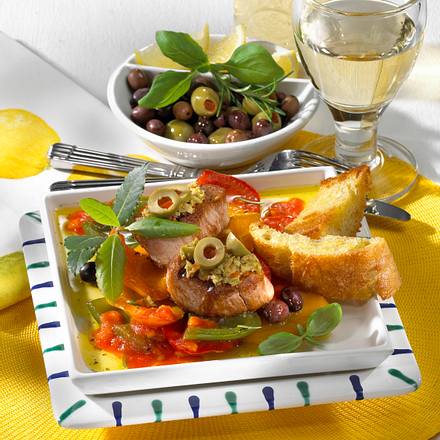 Paprikagemüse & Filet mit Oliven Rezept Paprikagemüse & Filet mit Oliven Rezept