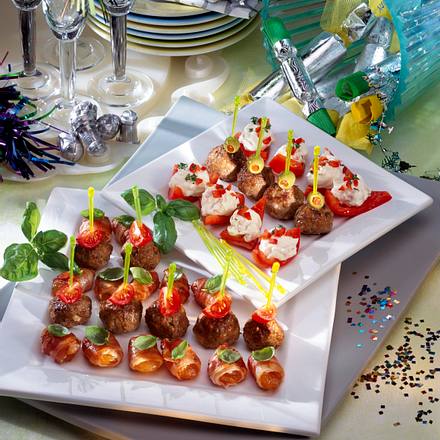 Paprikaschiffchen mit Frischkäsefüllung Rezept Paprikaschiffchen mit Frischkäsefüllung Rezept