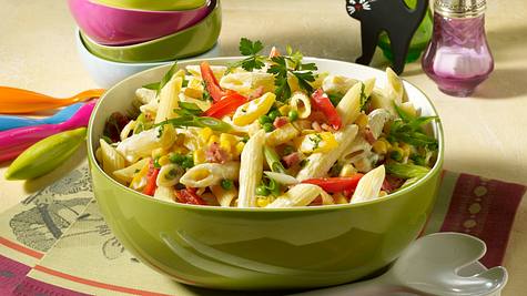 Party-Nudelsalat Rezept - Foto: House of Food / Bauer Food Experts KG