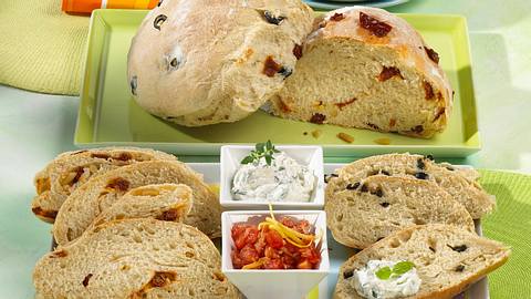 Partybrot mit zwei Dips Rezept - Foto: House of Food / Bauer Food Experts KG
