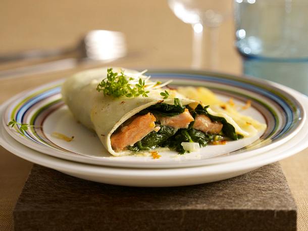Pasta-Calzone mit Lachs & Spinat Rezept Pasta-Calzone mit Lachs & Spinat Rezept