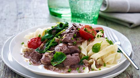 Pasta mit Hühnchenleber Rezept - Foto: House of Food / Bauer Food Experts KG
