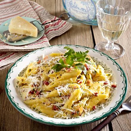 Pasta pronto alla carbonara Rezept